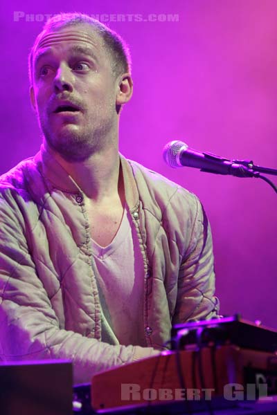 AU - 2012-04-27 - PARIS - Gaite Lyrique - 